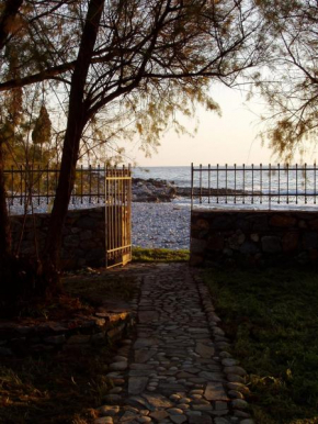 Elpidas Holiday House